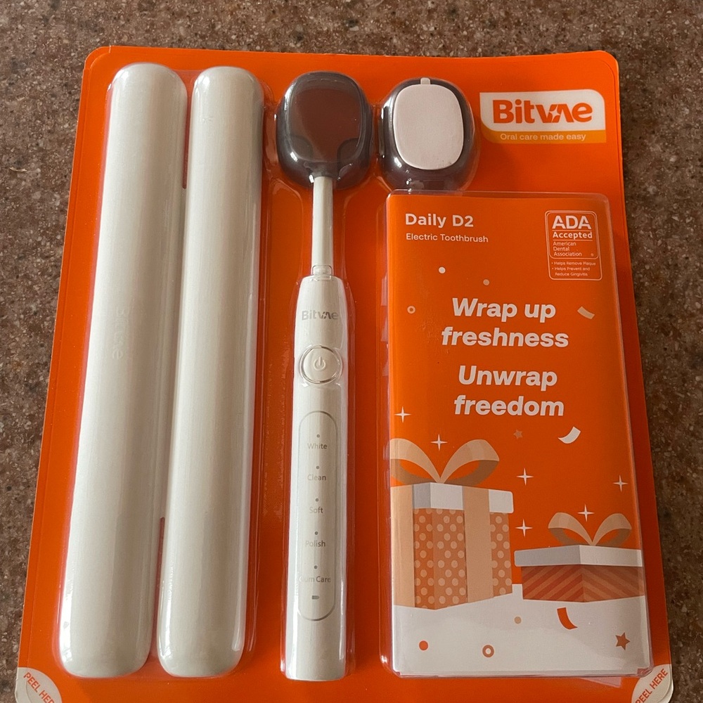 Daily D2 Electric Toothbrush - White